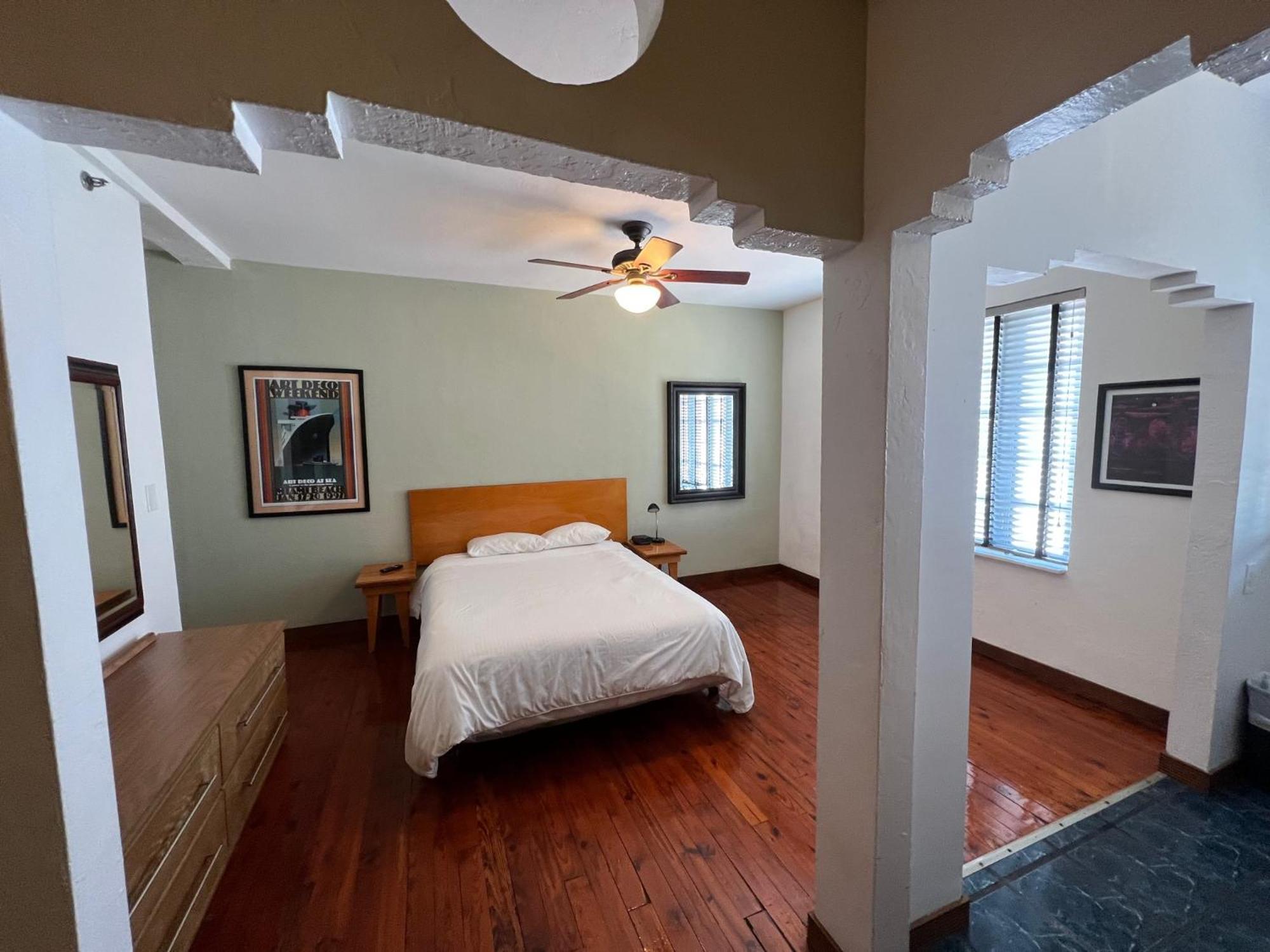 Sherbrooke All Suites Hotel 마이애미 비치 외부 사진
